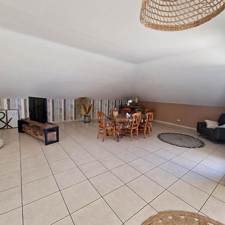 Appartement Villa Sur Le Toit, Vue Mer Сен-Жиль-ле-Бэн Экстерьер фото