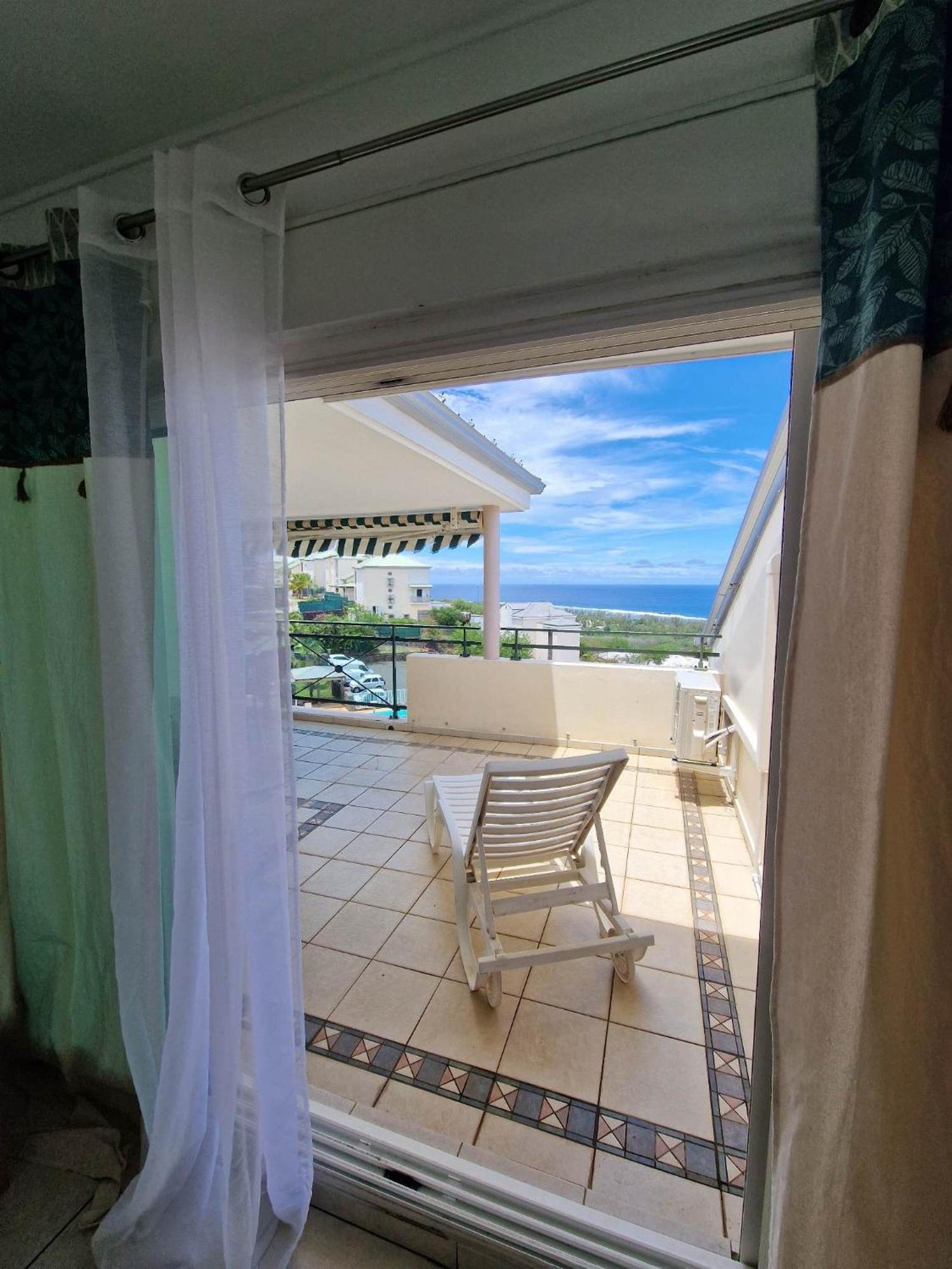 Appartement Villa Sur Le Toit, Vue Mer Сен-Жиль-ле-Бэн Экстерьер фото