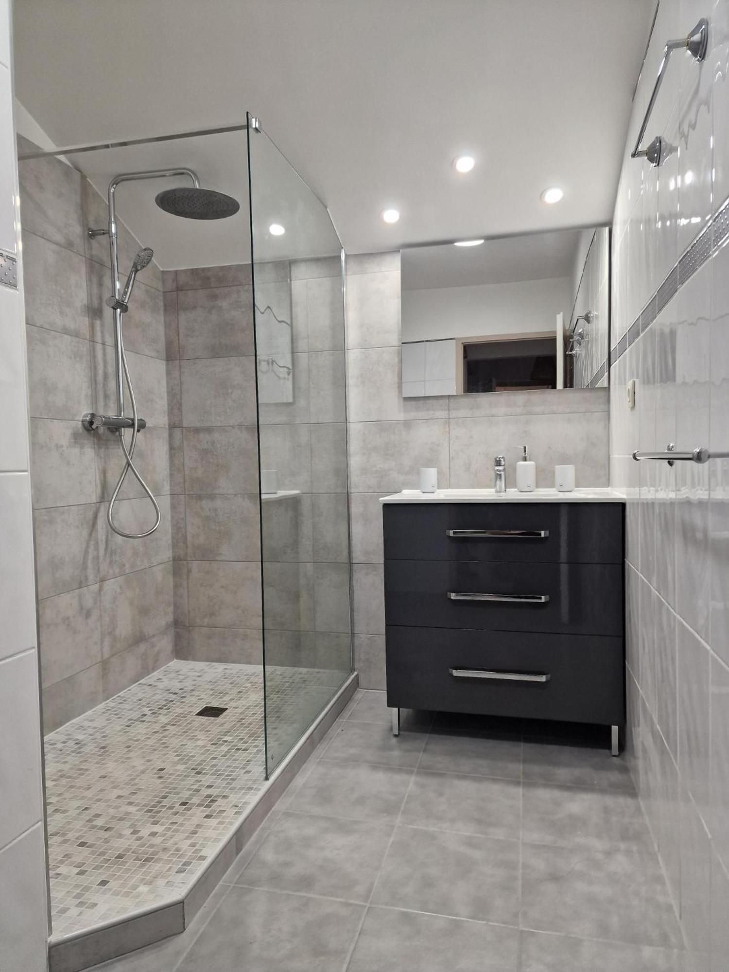 Appartement Villa Sur Le Toit, Vue Mer Сен-Жиль-ле-Бэн Экстерьер фото